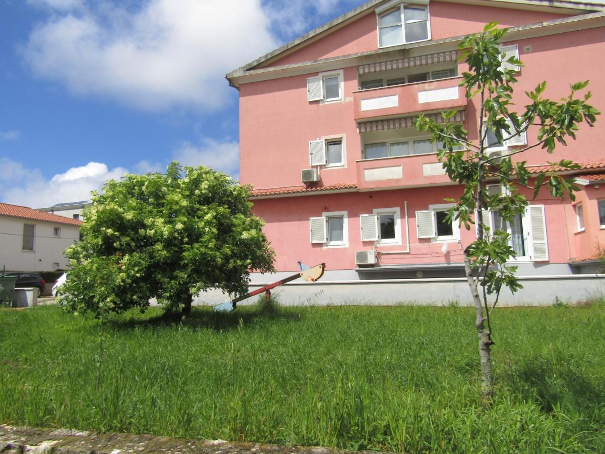 Green Garden Apartments Rovinj Exterior foto